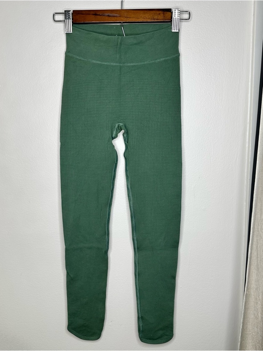 Green Gymshark Pause Seamless Leggings XS High Rise